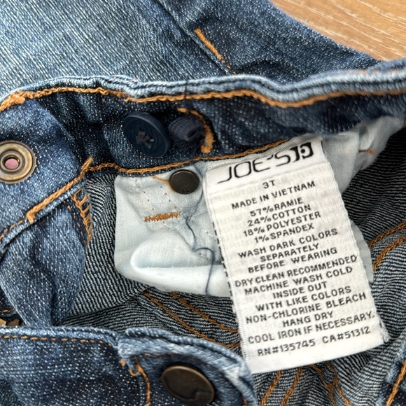 Toddler Joe’s Jeans Jeanshorts - Picture 3 of 3